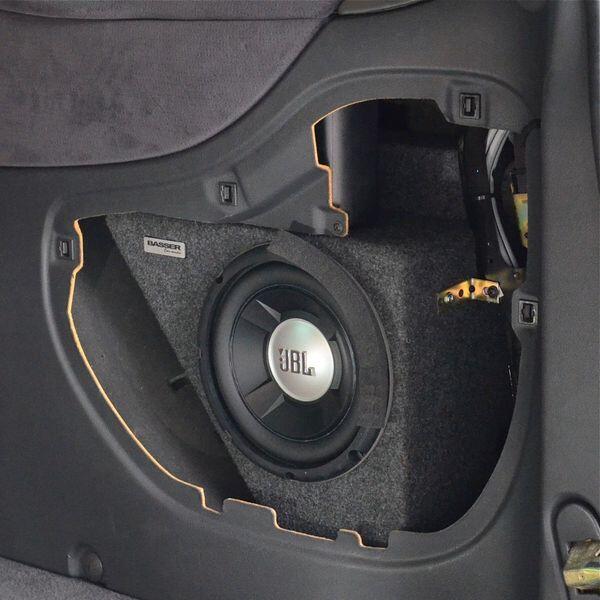 Subwoofer ház VW Sharan 1 1995-2010, kiváló hangminőségért és mély basszusért.